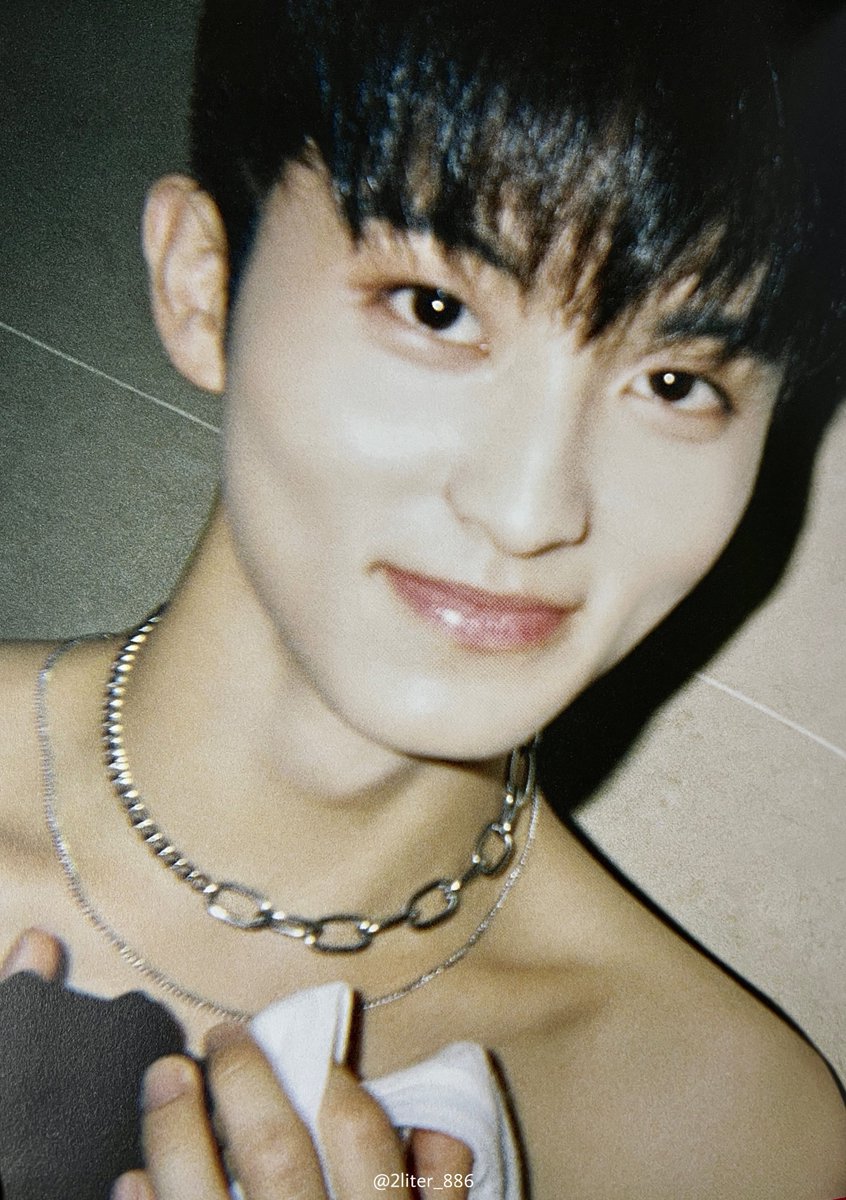 Ieemarkees's tweet image. mark lee.
photographed by jaemin // narcissism