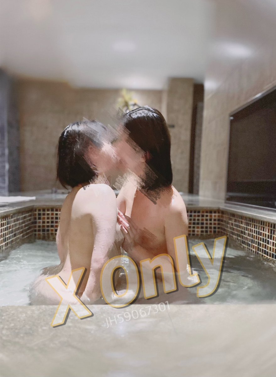 ［Horny night 💛]

這一夜 女孩們可愛也可壞
忍不住 漸漸濕漉雙腿張開
感受著 喘息加速心跳節拍
朦朧間 伴隨高潮抱在一塊

謝謝 最可愛的一對 <a href="/Love04191127/">K&E</a> 😉