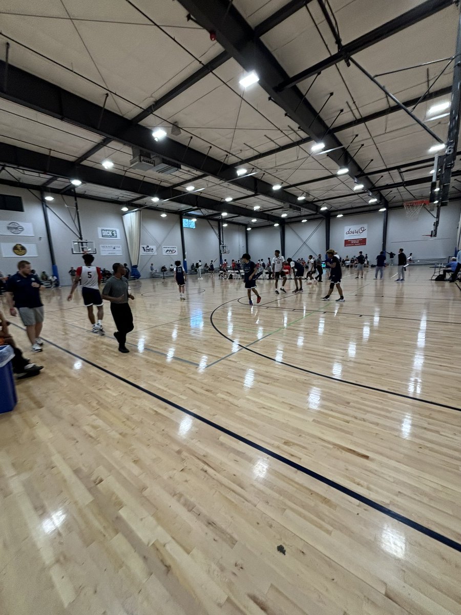 Friday NCBCA/NCISAA Notables #PhenomHoops

25
Will James
Silas Barksdale
Chad Traylor
Brett Freeman
Jackson Keith
Cash McSweeney
Jaylen Cross
Isaiah Denis
Trajan Thompson

26
Bradley Floyd
Tarris Bouie
Trey Jones
Michael Phillips
Kobe Edwards
Josiah Sanders

27
Brian Mitchell