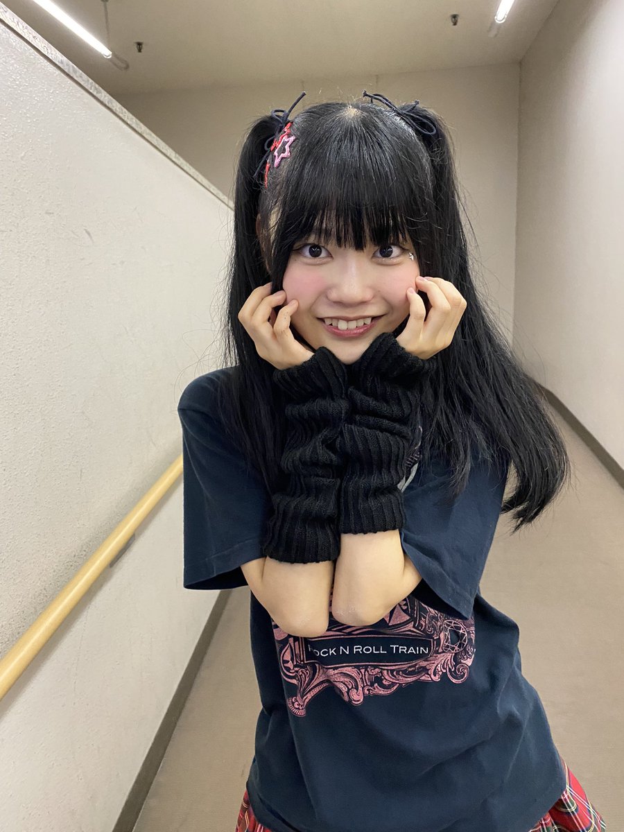 kenara40's tweet photo. お昼の美少女
4人くらい居ないと、
土曜日、乗り切れないわァ(笑)
#美少女
#星野るな #るな #るーにゃん
#スターフィールド #ほしの子
#渡良瀬橋43
#Soliel #ももな
#Loveli #ラブリ
#松野あい #らぶたん
#SiriusRay https://t.co/ql7HIM1iR7