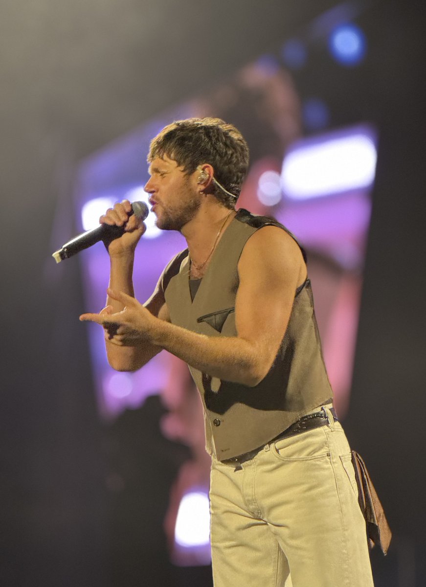 Ian Bush tweet media