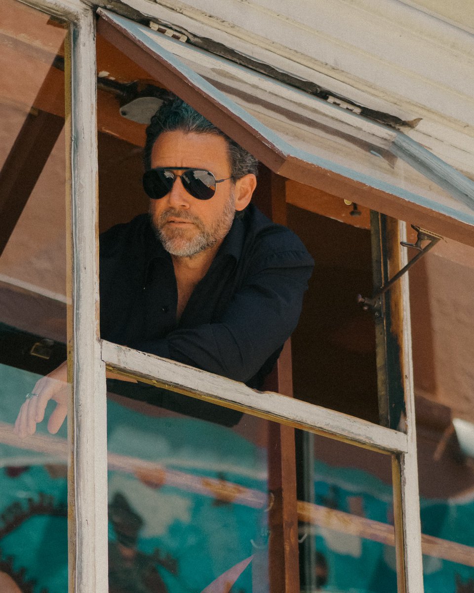 Urban Composition tweet media