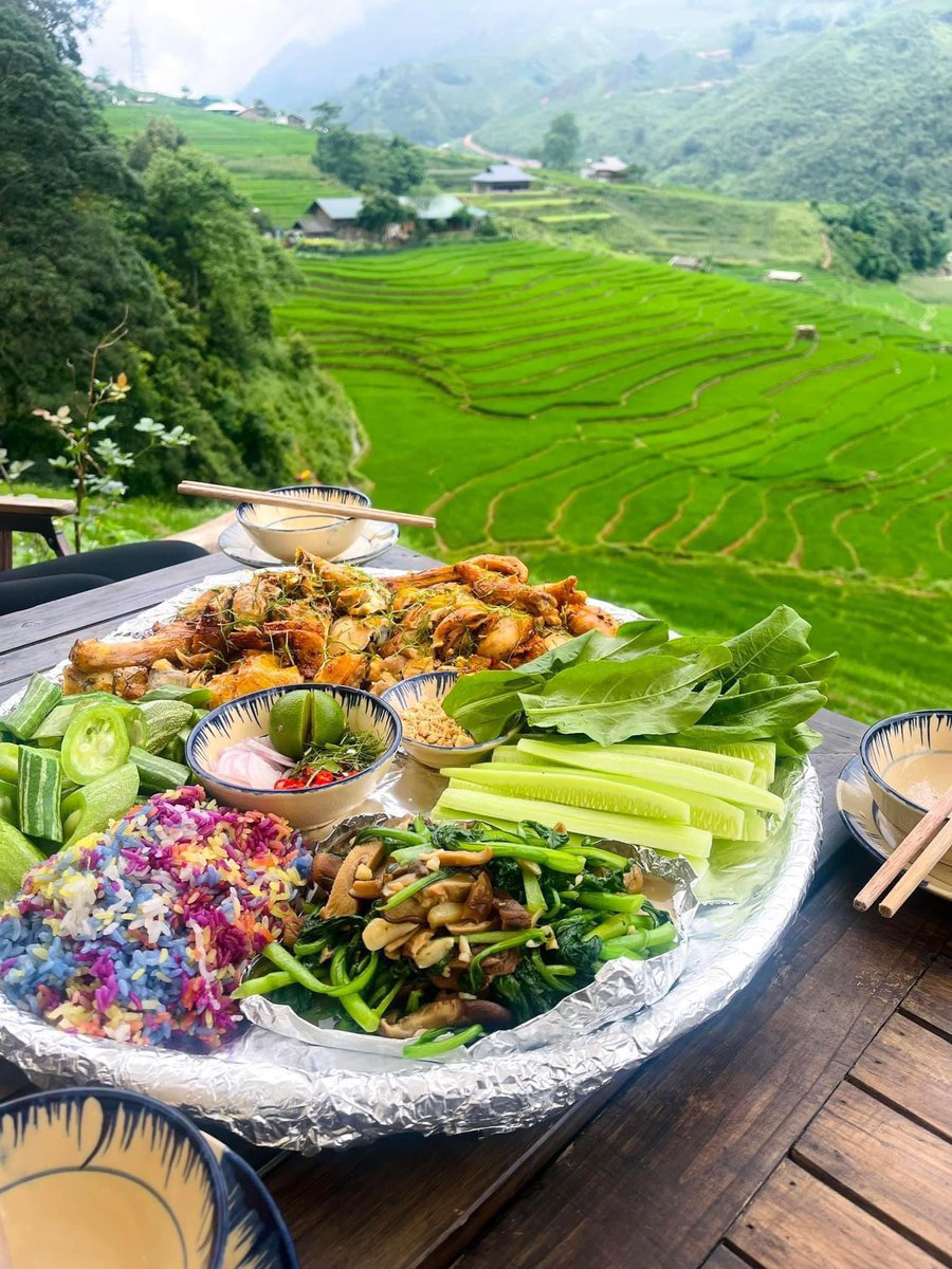 Wishing everyone a delicious lunch
The lunch was of great quality from the setting to the food 🥰🥰🥰