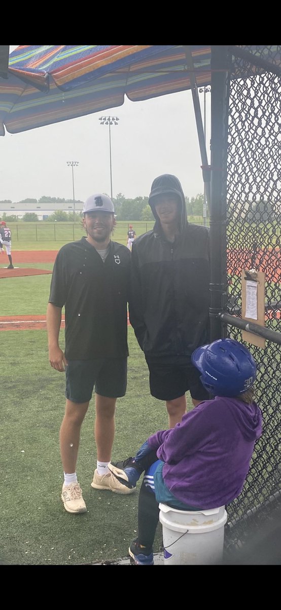 JackHoltz19's tweet photo. Got to share the dugout with my brother today. Means the world to me. Shoutout to our 14u team. https://t.co/LC12pjYo3q
