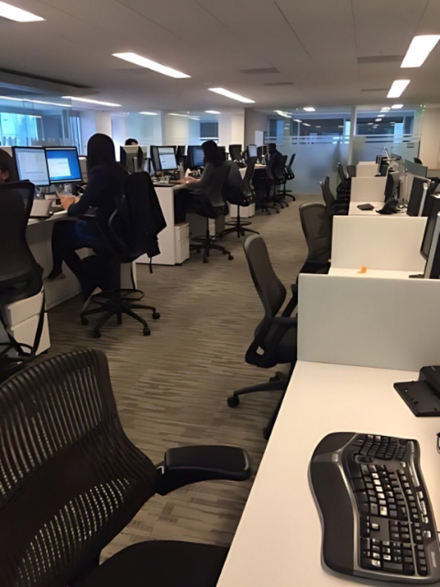 manishkhosiya's tweet image. Excel has more than 750m users.

But only 2% of users know how to use it.

Here are 7 Excel hacks you need to know: