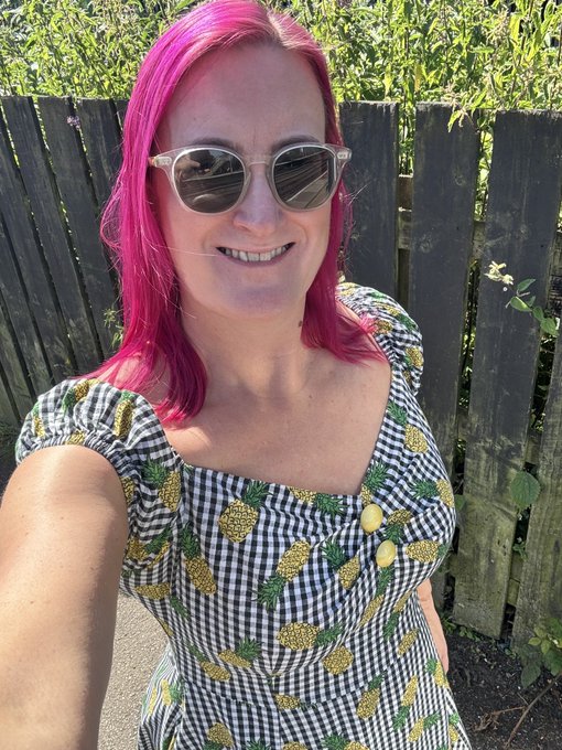 I&rsquo;m off on a bit of a tour of the country over the next few days. All by train. Wish me luck! 😘 https://t<a href="/tag/tittytuesday"class="tags"><span>#tittytuesday</span></a>