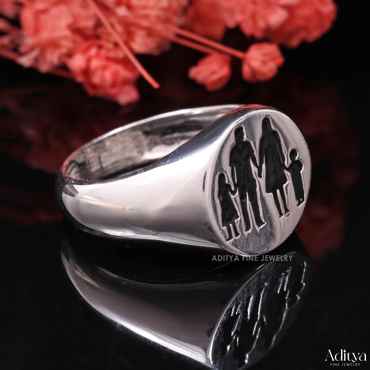 AdityaFineJewel's tweet image. Family Initials Ring, Signet Ring Men, Custom Engraved Signet Ring, Initial Signet Ring, Personalized Gold Ring, Gift for Parents, Jewelry etsy.me/3RPMIqJ via @Etsy 

#signetring
#ringformen
#hammeredjewelry
#personalizedjewelry
#chunkymensring
#plainbandring