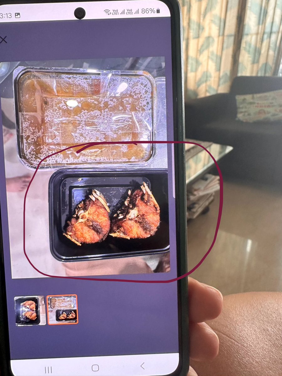 sagnikghosh's tweet photo. Dear #Swiggy @SwiggyCares @Swiggy … we ordered for 4 Pcs of fish from a restaurant today and received only 2. We paid additional Rs.285 for the additional 2 pcs (+ GST). 
Now your agents and supervisors are willing to refund only Rs. 142 (half). Why? @moits04 @harshamjty ??? https://t.co/KaWLepoFDz