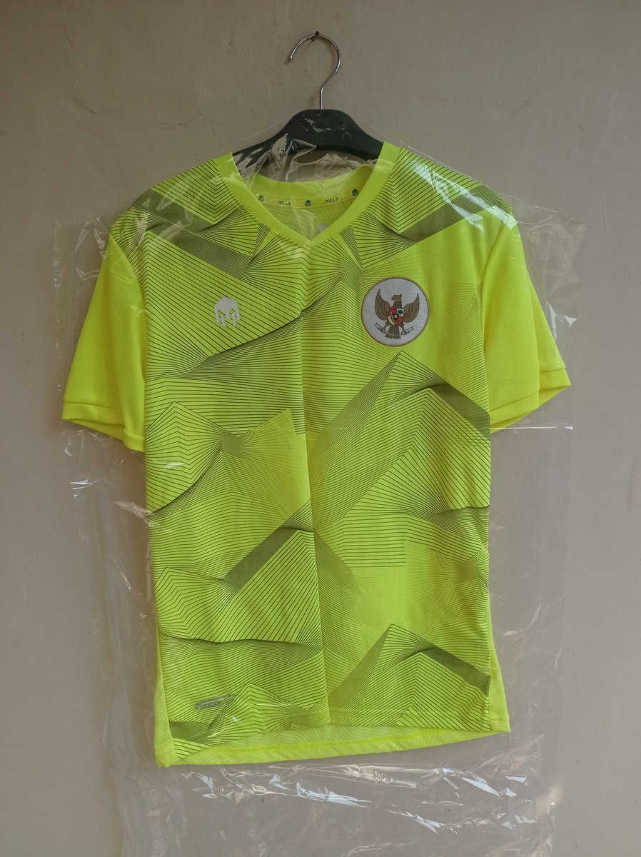 Jersey Training Timnas Indonesia, Size M, excellent, 110k, WA 08985221823   <a href="/Kaen_Futbol/">Kaen Futbol</a> <a href="/indonesianjsy/">Indonesian.Jersey</a> <a href="/sudutstadion/">[sudutstadion]</a> <a href="/jersey_ciamikk/">Follow IG @Jerseyciamik</a> <a href="/NangorianSports/">ig: nangoriansports | 🇮🇩🍉</a> <a href="/jerseysneil/">#lelangsneil</a> <a href="/Tribun_SPORTS/">#REMAKEKIT</a> <a href="/HatrickJersey/">HatrickJersey</a> <a href="/_SoccerBloopers/">SoccerBloopers</a> <a href="/Jerseyforum/">Si Paling Jersey</a>