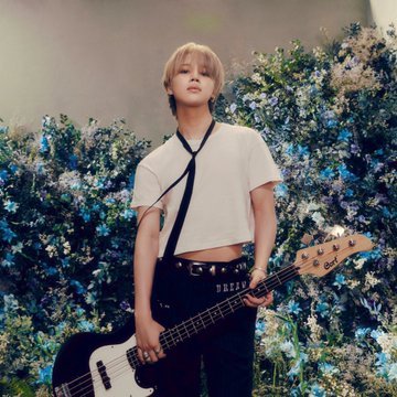 mhereonlyforbts's tweet image. 'Smeraldo Garden Marching Band’ by Jimin ft. Loco debuts at #4 on Global Spotify with 6.6 million streams becoming the biggest debut for a kpop song by a Korean/kpop act in 2024!

CONGRATULATIONS JIMIN
HISTORY MAKER JIMIN
#SmeraldoGardenMarchingBand