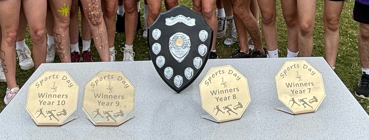 MissRetter_PE tweet media