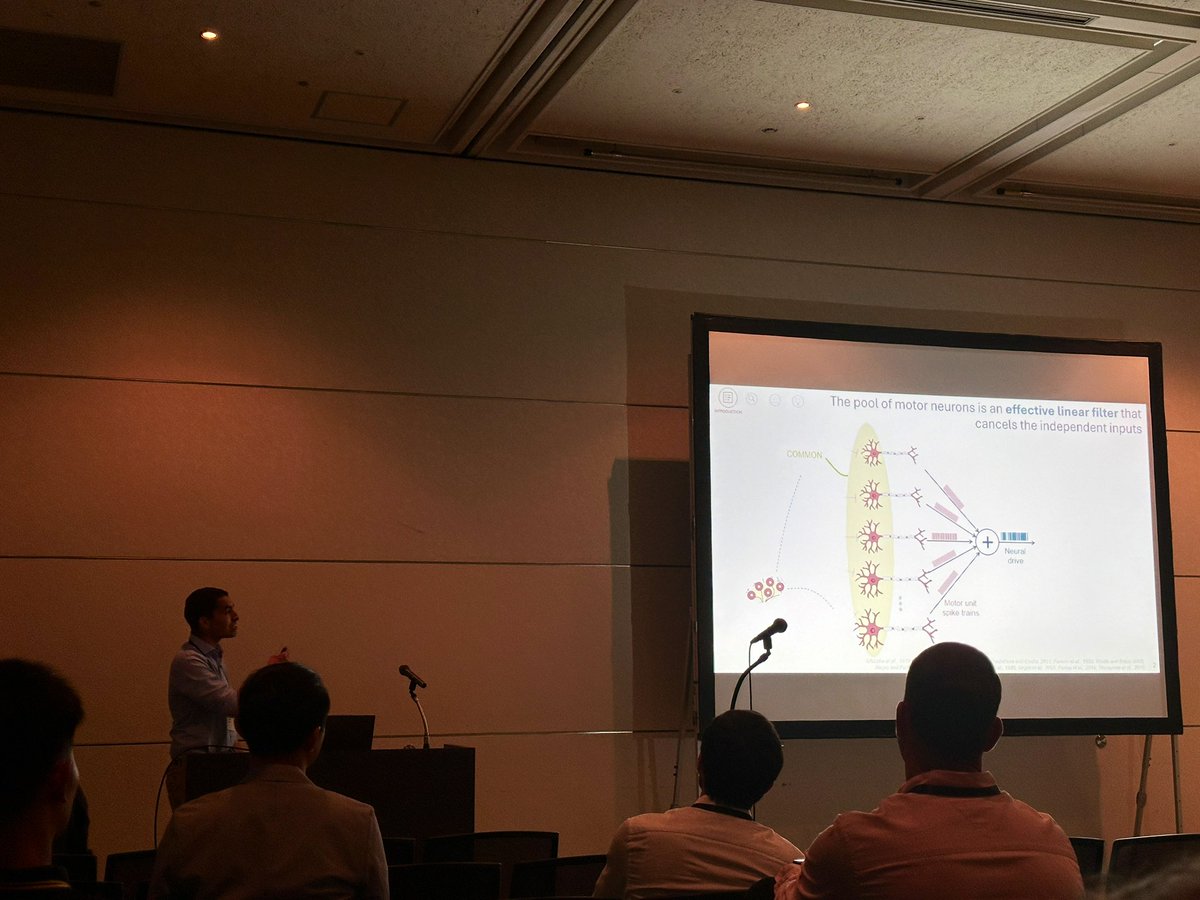 helio_cabral's tweet photo. 🗣️ It was great to share some of my ongoing postdoc projects in #ISEK2024! Thanks to all my collaborators @Dr_J_G_Inglis @Epourreza @milaguiar_, specially to @_frankyblack_ !

Also, happy to present the findings of the PhD project of @albarellojc, that I co-supervise! 🔍🙂 https://t.co/2FeT4RvQ4H