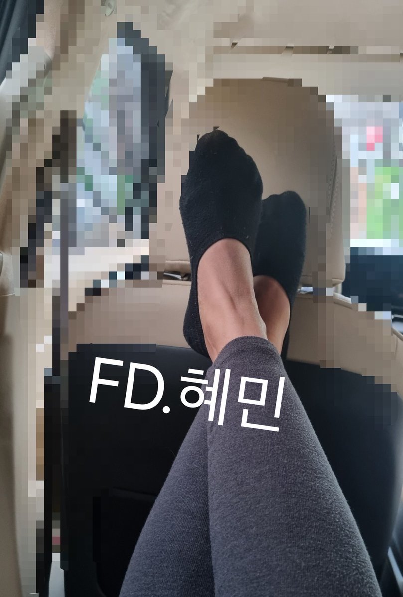 pingbo5516's tweet photo. 유플 문의가 엄청 많은데 예약금받아 지역은 파주고 병신들아 뇌비우고 상납하고 내발에 미쳐서 생각을안하는새끼들 잔고0원까지 털��러오자~~

#지갑 #atm #핀돔 #핀섭 #상납 #호구 #노예 #셔틀 #세뇌 #자지갑 #인간지갑 #지갑노예 #실시놀이 #멜섭 #가스라이팅 #양말 #발가락 #여자발 #여존남비 https://t.co/fqme9XIVn7