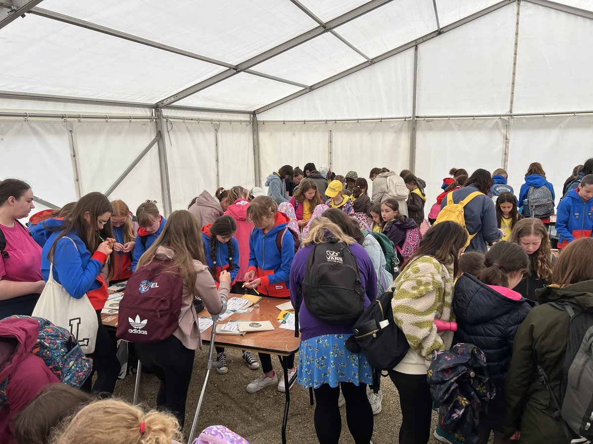 Future engineers in our science tent!  #granddayout