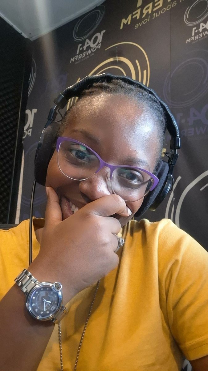 powerfmuganda's tweet image. Reporting for duty and trying to hide her excitement.

Join @djhush_m as she counts down the Top 20 songs of the week on the #ChartShowUg.

What song do you think will be no.1?

#ListenLive: powerfm.co.ug 
#AllAboutLove