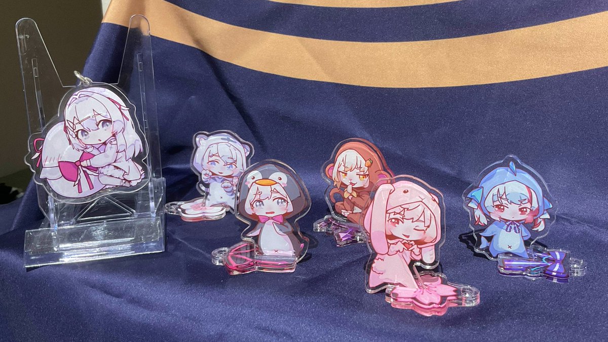 hookeyangtw's tweet photo. 【FF43 速報！！】
這次FF會賣的壓克力盒玩d(`･∀･)b
每隻都會有個小台座可以做成小立牌
上次看到朋友有做就好心動(*´艸`*)
順便附上上次幼蛋妲當作比例尺(?
通販部分會等到FF結束後再上賣場
到時也請大家多多指教了ლ(╹◡╹ლ) https://t.co/aI2ie2Sz2I