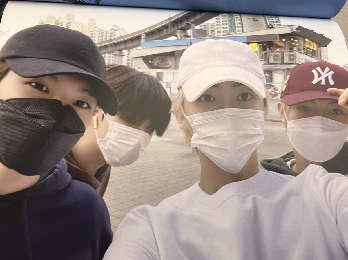 nct_menfess's tweet photo. nct! MAKASIH BANGET BUAT JAEMIN, KARENA BERKAT DIA KITA JADI TAU MOMEN-MOMEN YANG SELAMA INI BELUM PERNAH KE UP😭🥺🙏🏻 https://t.co/iM73vvxWki