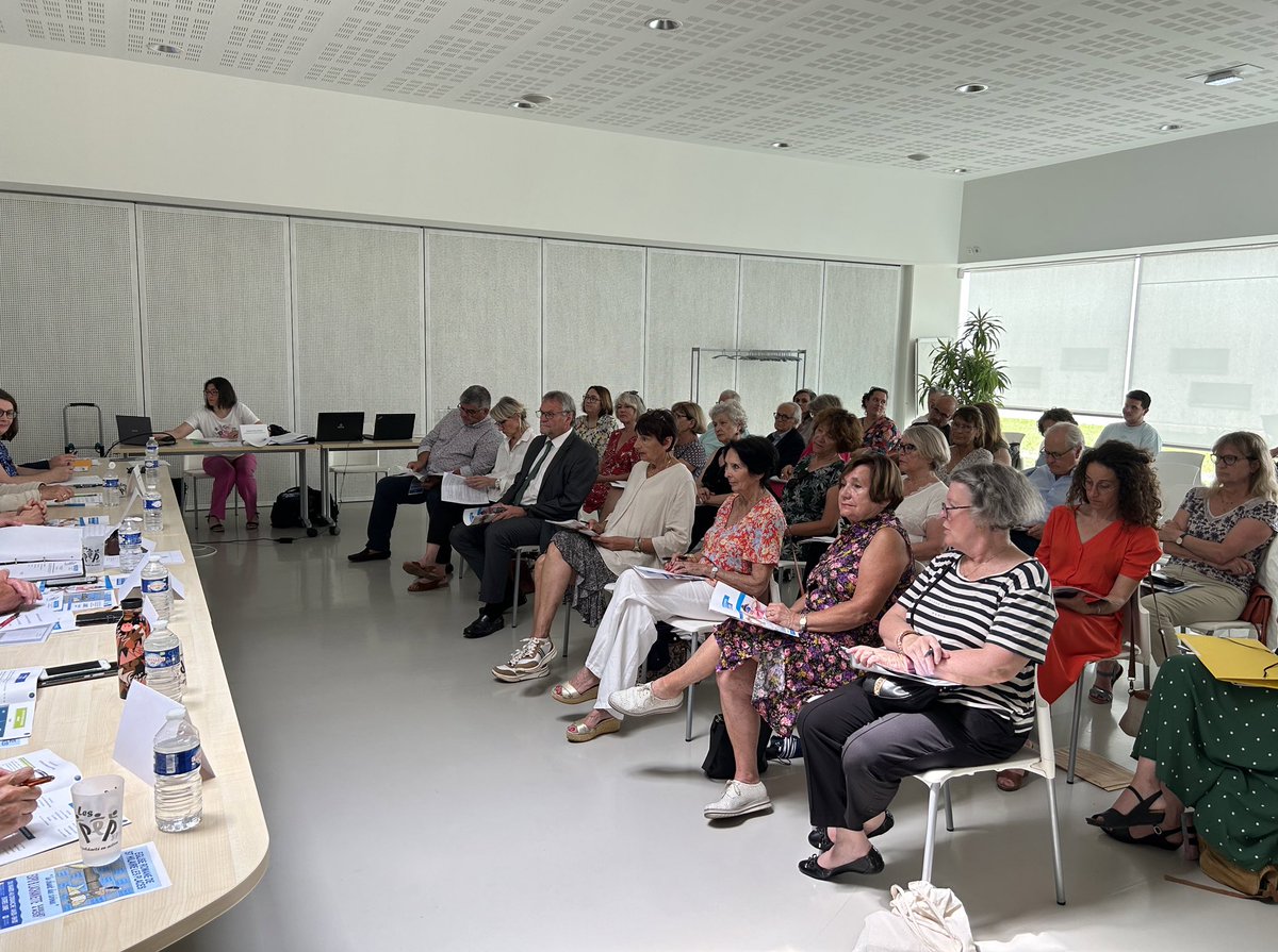IsabelleBrique2's tweet photo. AG des #PEP87 hier après-midi. 
Depuis bientôt 100 ans, elles aident et accompagnent les enfants, adolescents et adultes. Guidées par les principes d’égalité, de solidarité et de laïcité, leurs actions sont indispensables au vivre ensemble. #HauteVienne https://t.co/z2Gu4QVsmu