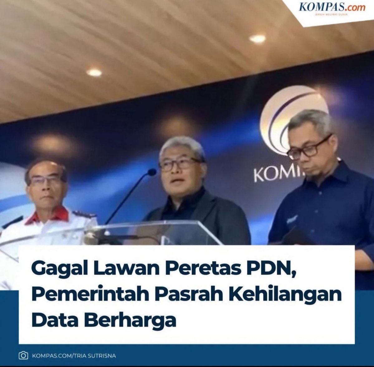 Klean SETUJU gak klo Menkominfo  mundur dari jabatannya?

Kalo setuju RT dong😊
Klo gak setuju LIKE