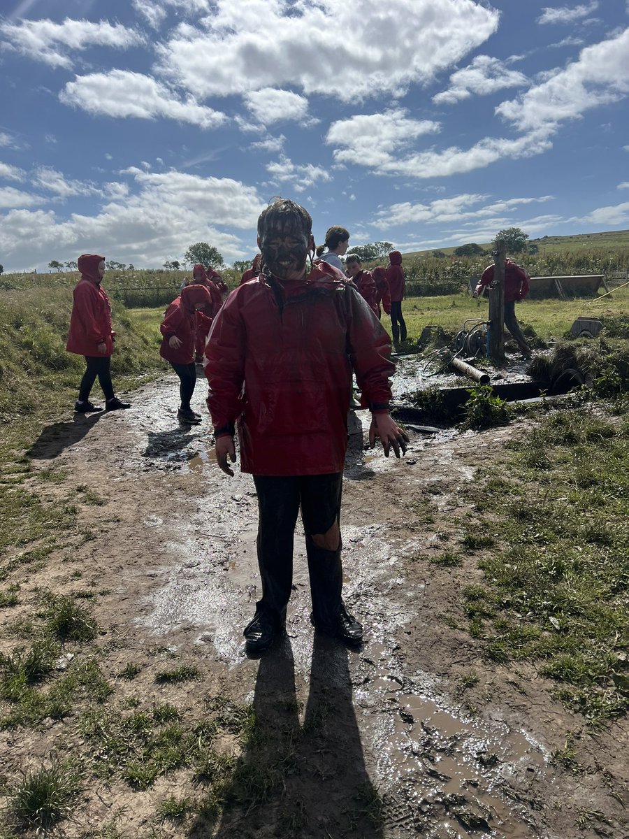 CymraegYGS's tweet photo. Dydd Gwener yn @llangrannog1932 
Full of mud on day 1 lots more fun today. https://t.co/9KKYc8PXq9