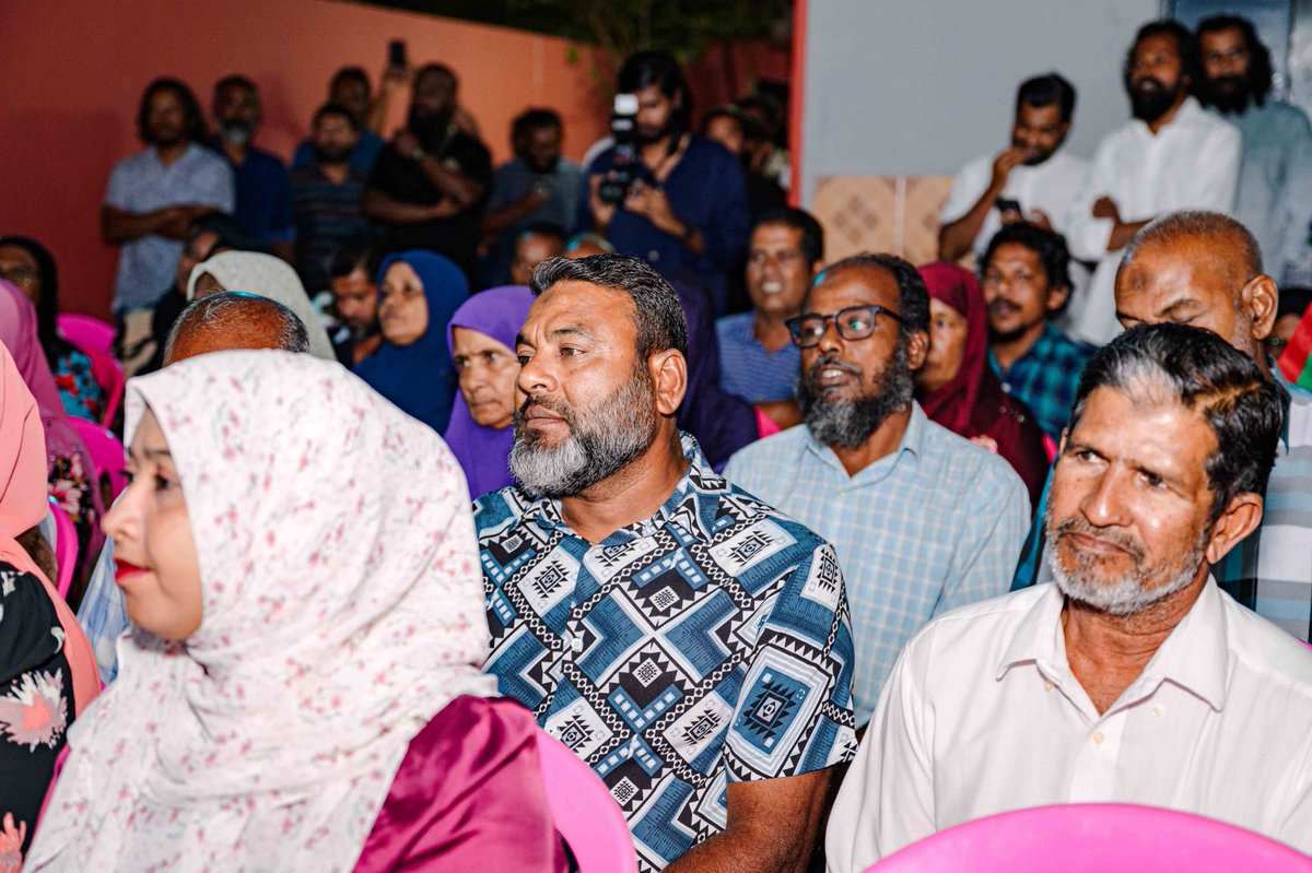 pnc_secretariat's tweet photo. ކުޅުދުއްފުށީ ސިޓީ ކައުންސިލްގެ ކުޅުދުއްފުށީ އުތުރު ދާއިރާގެ މެމްބަރު ކަމަށް ވާދަކުރައްވާ ޕީއެންސީގެ ކެންޑިޑޭޓް އިބްރާހީމް އަޙްމަދުގެ ކެޕްމެއިން ޖަލްސާ
#DhiveheengeRaajje
#CandidateNo2 https://t.co/Cr8XCiBIr1