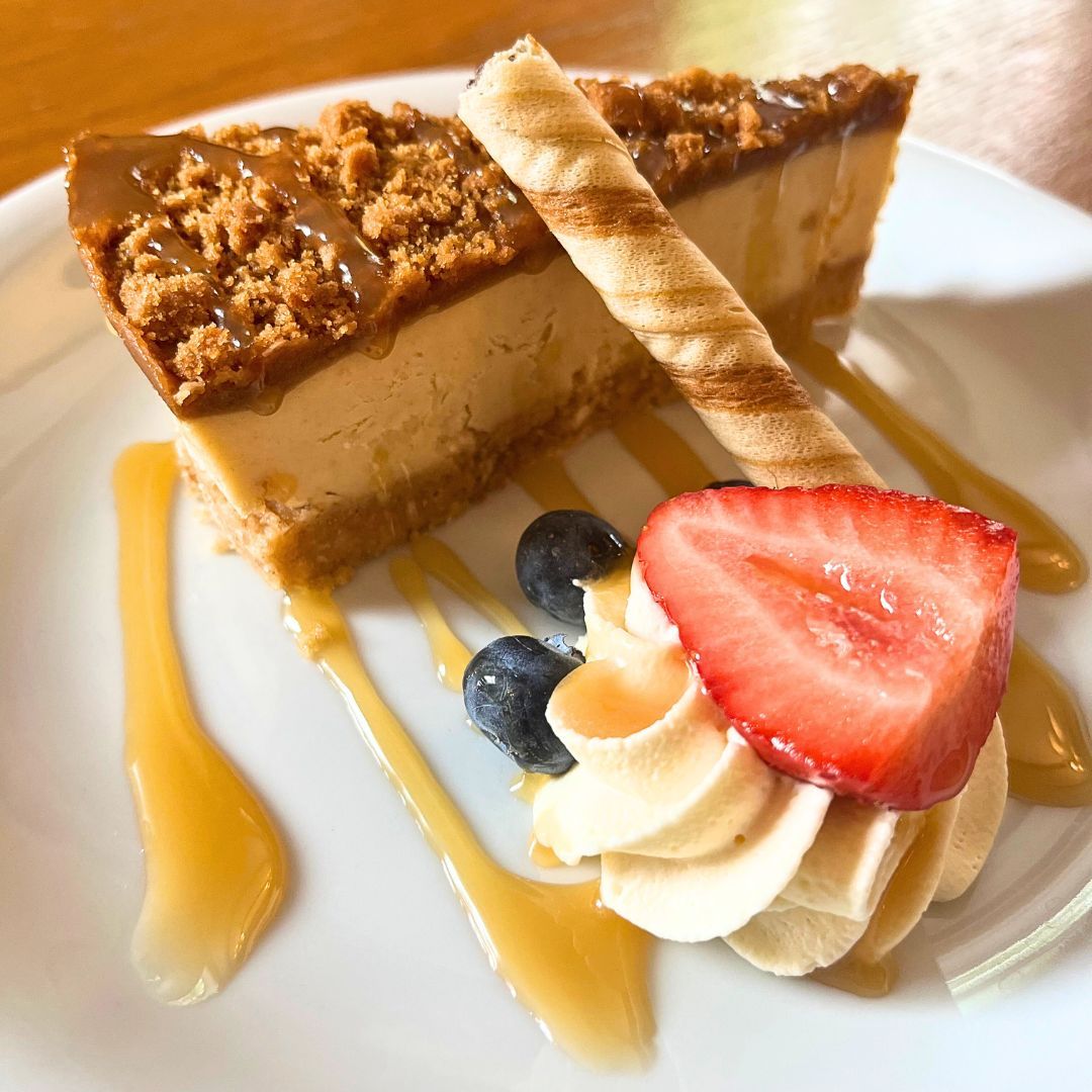 Did you know we also do deserts 👀

We have a whole menu full alongside our carvery and lighter bites. 

So come along tomorrow and try and make the decision of which sweet treat to treat yourselves to! 

12-4pm every Sunday. Free on-site car parking.