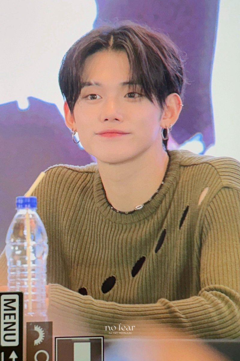 nofear913's tweet photo. 240629 팬싸인회
#TXT #TOMORROW_X_TOGETHER #연준 #YEONJUN https://t.co/ArMTDOd007