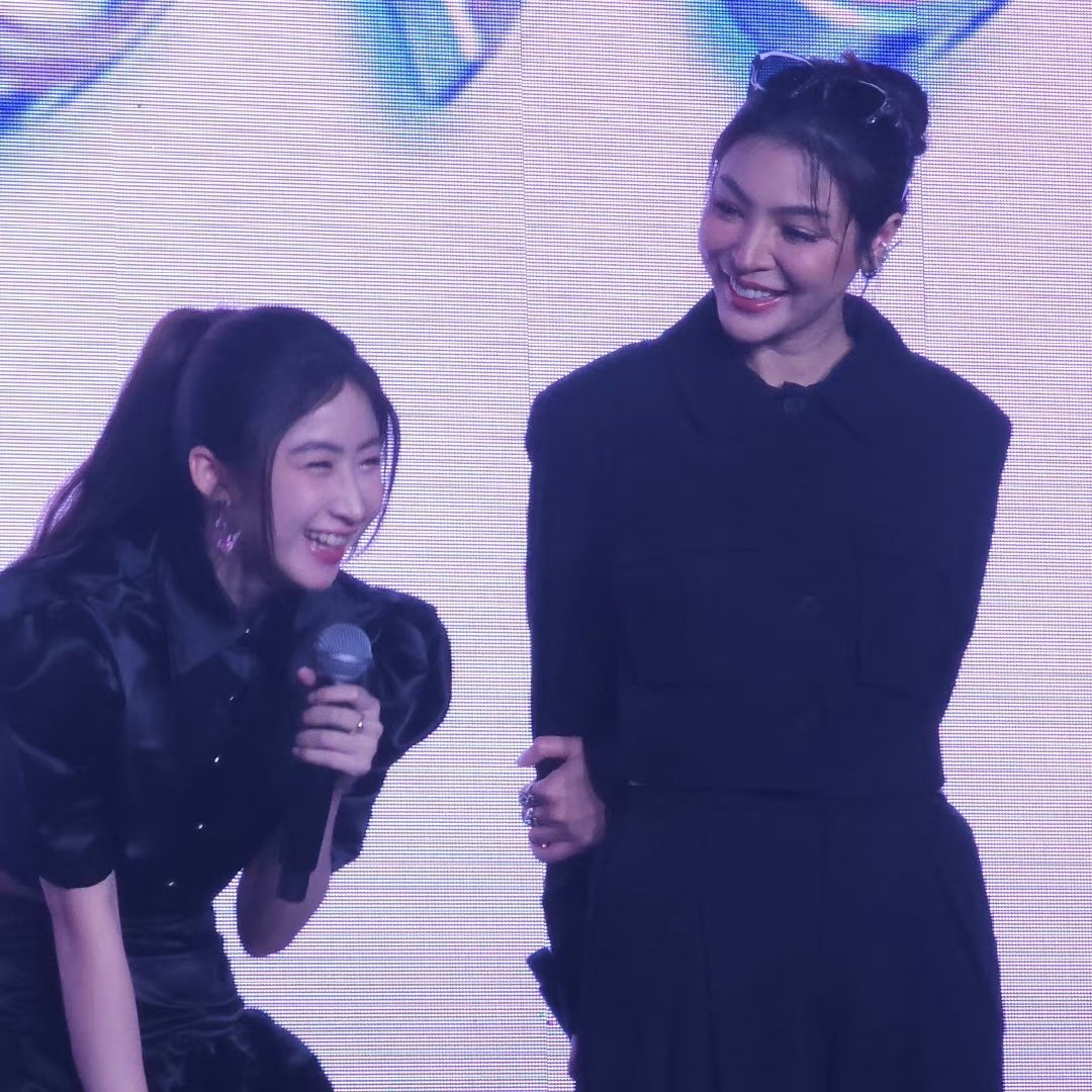 itss_tine's tweet photo. The way Faye looks at her "EVERYTHING"
🌻🦋

FILLED BLANK WITH LOVE
#FAYEYOKOinMacau https://t.co/26Tr5l3kP3