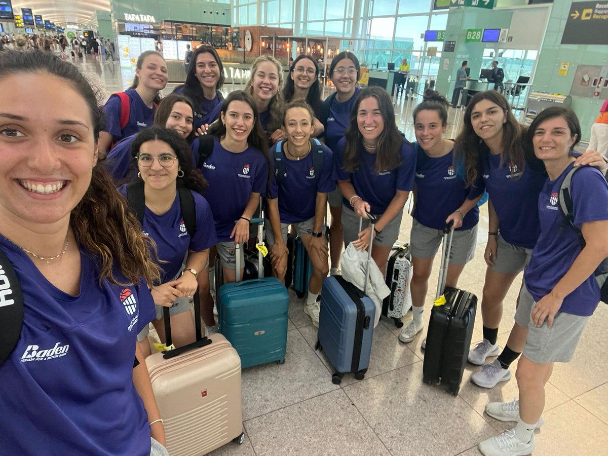 ⛹🏻‍♀️ La selecció balear sub21 femenina ja està a Barcelona per disputar el Torneig Internacional de Combinats Femenins Sots-21 de Sant Feliu de Llobregat

🏀 Debut a les 12h vs Vibball Echternach de Luxemburg

🖇️ Podeu seguir la competició en aquest enllaç:
mentoria.basquetcatala.cat/torneig2024/