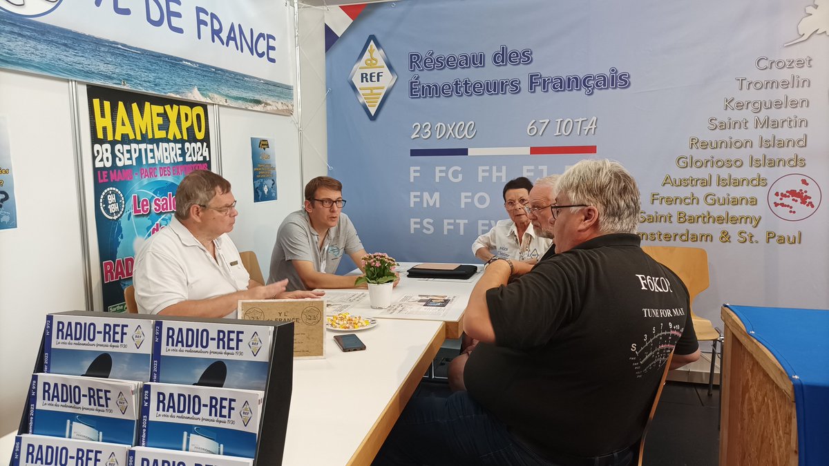 Notre stand #HamRadio2024 s'est embellis d'un grand fond représentant la richesse territoriale de la #France

23 #DXCC
67 #IOTA 

#hamradio
