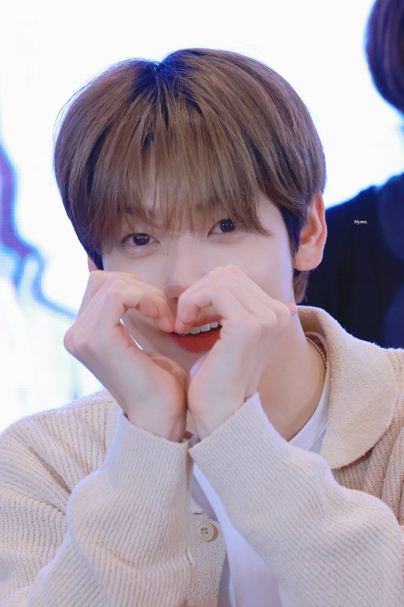 hymn_1205's tweet photo. 240629 YIZHIYU

#수빈 #SOOBIN #スビン
#투바투 #TXT #투모로우바이투게더 https://t.co/yiL3AGrNpx