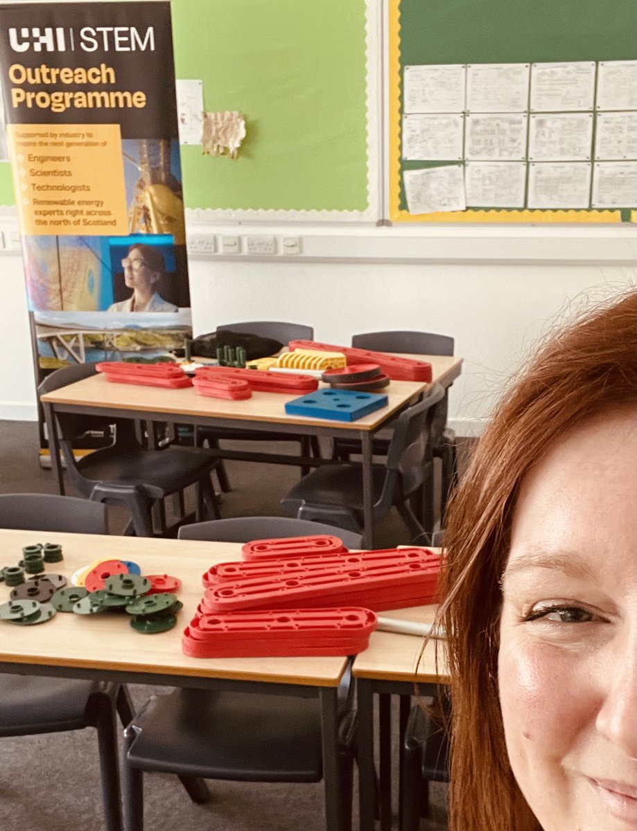STEMRia's tweet photo. So impressed with our KGS pupils this week. Super engineering work with our STEM Outreach MTa kits! #thinkUHI #collabiskey #UHISTEM https://t.co/du6Ju5qzJ9