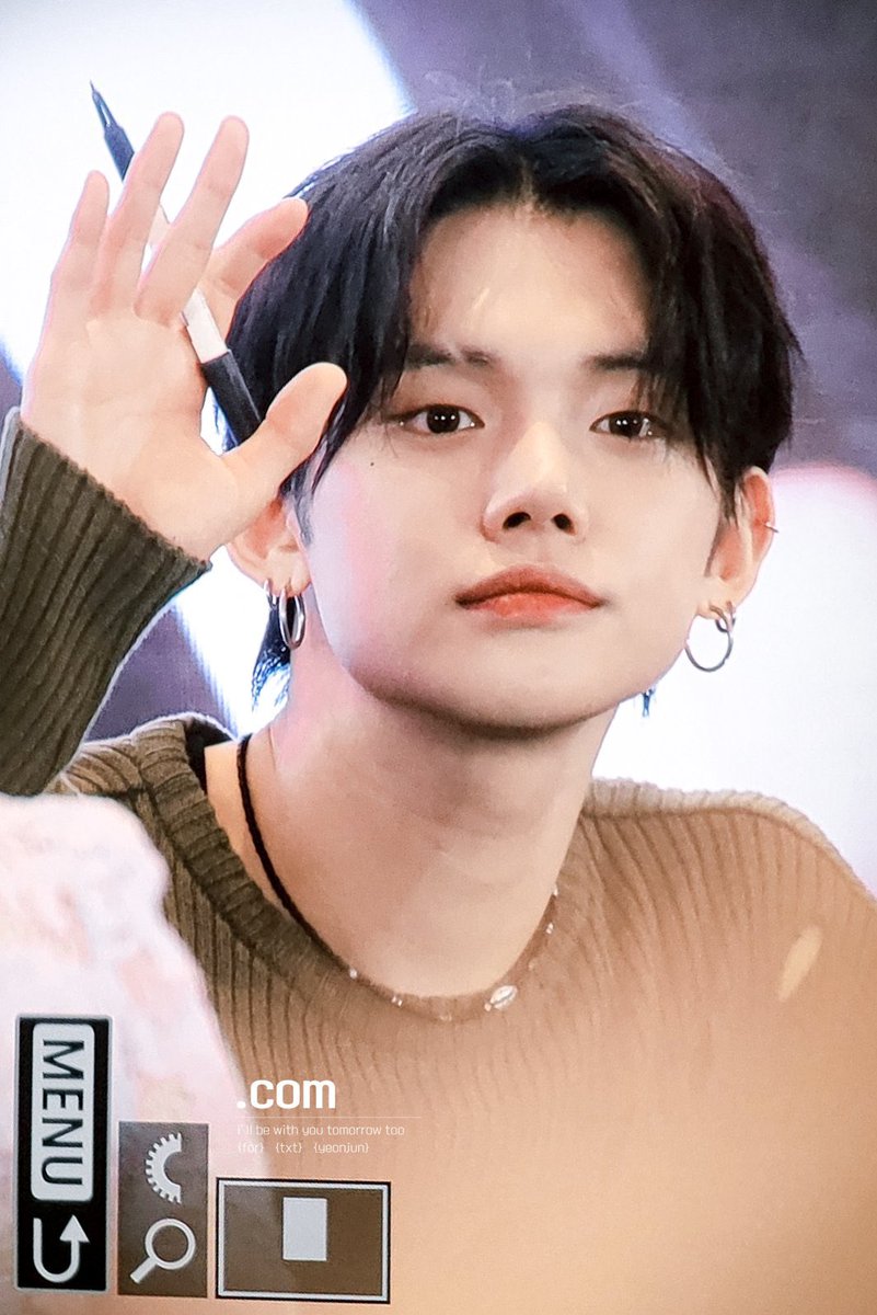 cyjfiles's tweet photo. eyebrow slit [NEW] https://t.co/dbOA7606Vf