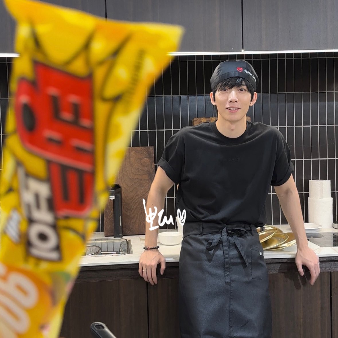 #휘영
귀여운 사장님이 
라면도 잘 끓이고
아이스크림 서비스까지 줘요
재방문 의사 있어요 
⭐️⭐️⭐️⭐️⭐️