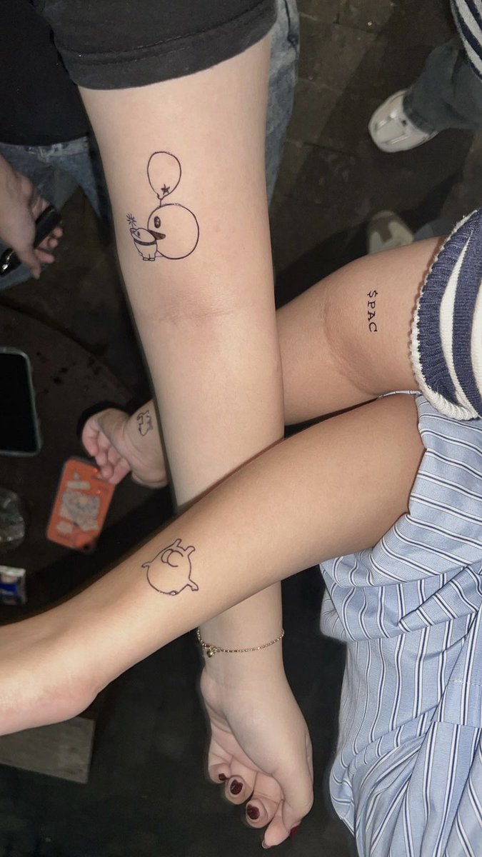 0xKrystall's tweet photo. We made @pacmoon_ @Pacnub $PAC temporarry tattos 🫣
🙌🏻 PACMOON IS A HYPE  🙌🏻
Leggo PAC to the MOON! 🚀 https://t.co/GSyvNba7SM