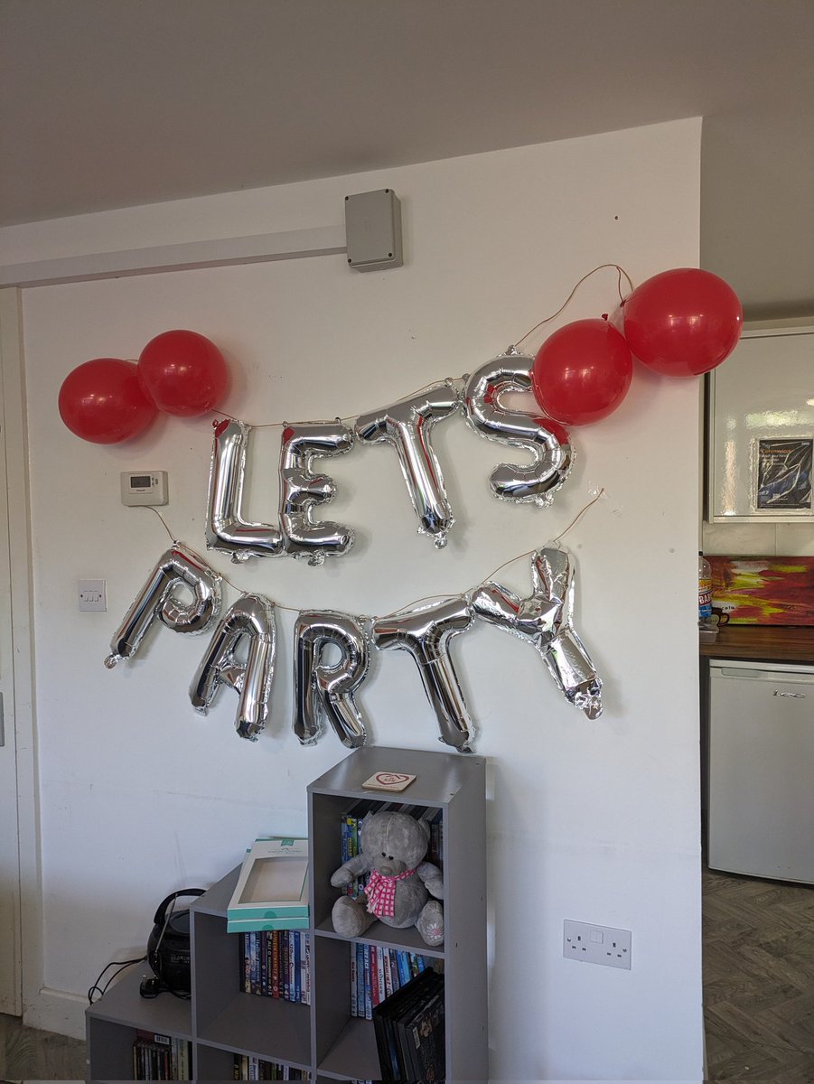 SIS_Dane_House tweet media