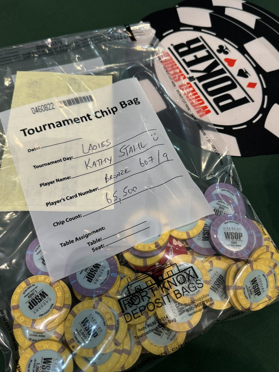 stahly44's tweet photo. 32 bigs in the bag for Ladies day 2!! LFG 💪🏻 #WSOP https://t.co/j8Rang9XnQ