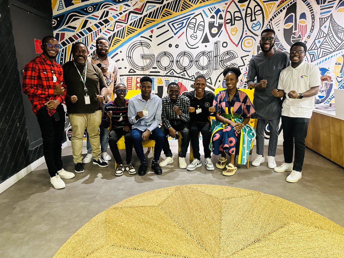 kxSplash's tweet image. We did it🔥🥂
Our AI solution tackling preventable blindness in Africa, made it to the Top 3 in the GDSC Solution Challenge
First team from Nigeria to achieve this milestone🌍🇳🇬
Congratulations @_DevPeter
@TOBYGRAPHIX @orion_codes 
Thank you @googledevs
