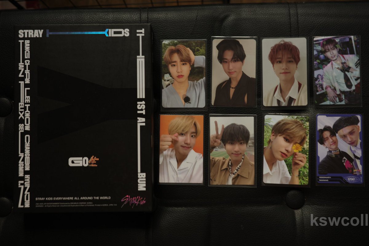 kswcoll's tweet photo. wts / lfb
skz | ph

✷ han photocard set w/ album
   ㄴ 1250

❆ x sensitive 
❆ gcash / pnb 
❆ ggx  
❆ -20 if payo / 3d 

t. stray kids jisung go live limited in life noeasy christmas evel double sided glitter hyunjin hyunsung https://t.co/tBvNMMRpZo