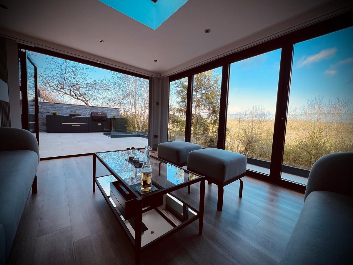 What a fantastic project we have to share with you this week! A beautiful slope-side garden in Wrexham 🌞🏡

#outdoorkitchen #gardendesign #landscapedesign #landscaping #gardening #garden #home #gardeninspiration #grillo