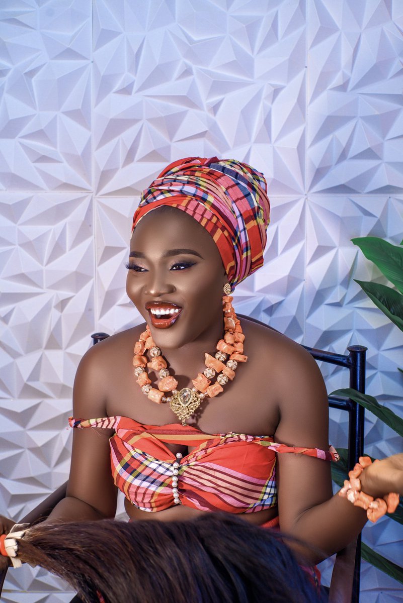 Enyinwadaddy 👑👑(IJELE CHIEF) (@enyinwadaddy) on Twitter photo <a href="/IgboHistoFacts/">IGBO History & Facts</a> An igbo babe?
Yes please 🤭
A proper IGBO WOMAN
Nwada Nkediniruka ❤️
Ada Uzubi
Ada Eziowelle
Ada Anambra
Nwa Mgbeke 🙌🙌🙌🙌 <a href="/IgboHistoFacts/">IGBO History & Facts</a> An igbo babe?
Yes please 🤭
A proper IGBO WOMAN
Nwada Nkediniruka ❤️
Ada Uzubi
Ada Eziowelle
Ada Anambra
Nwa Mgbeke 🙌🙌🙌🙌