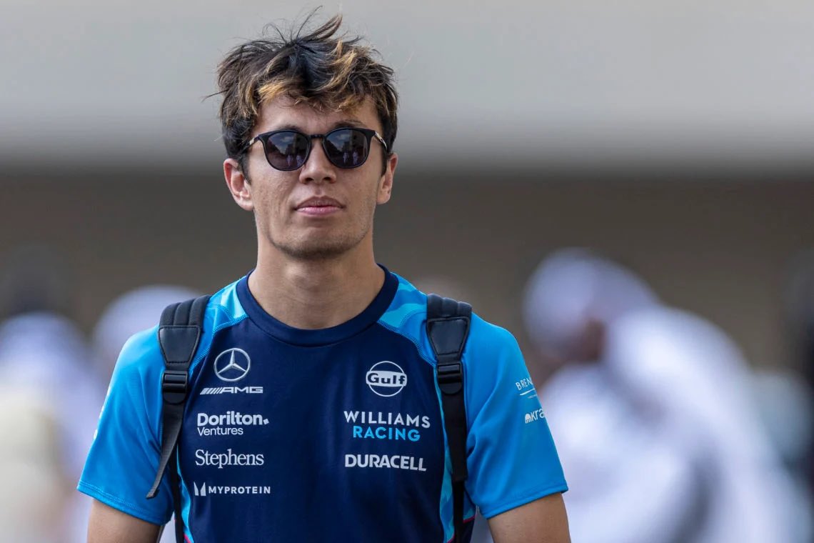 🚨 ¡OFICIAL! Alex Albon saldrá desde el pitlane tras romper parque cerrado.