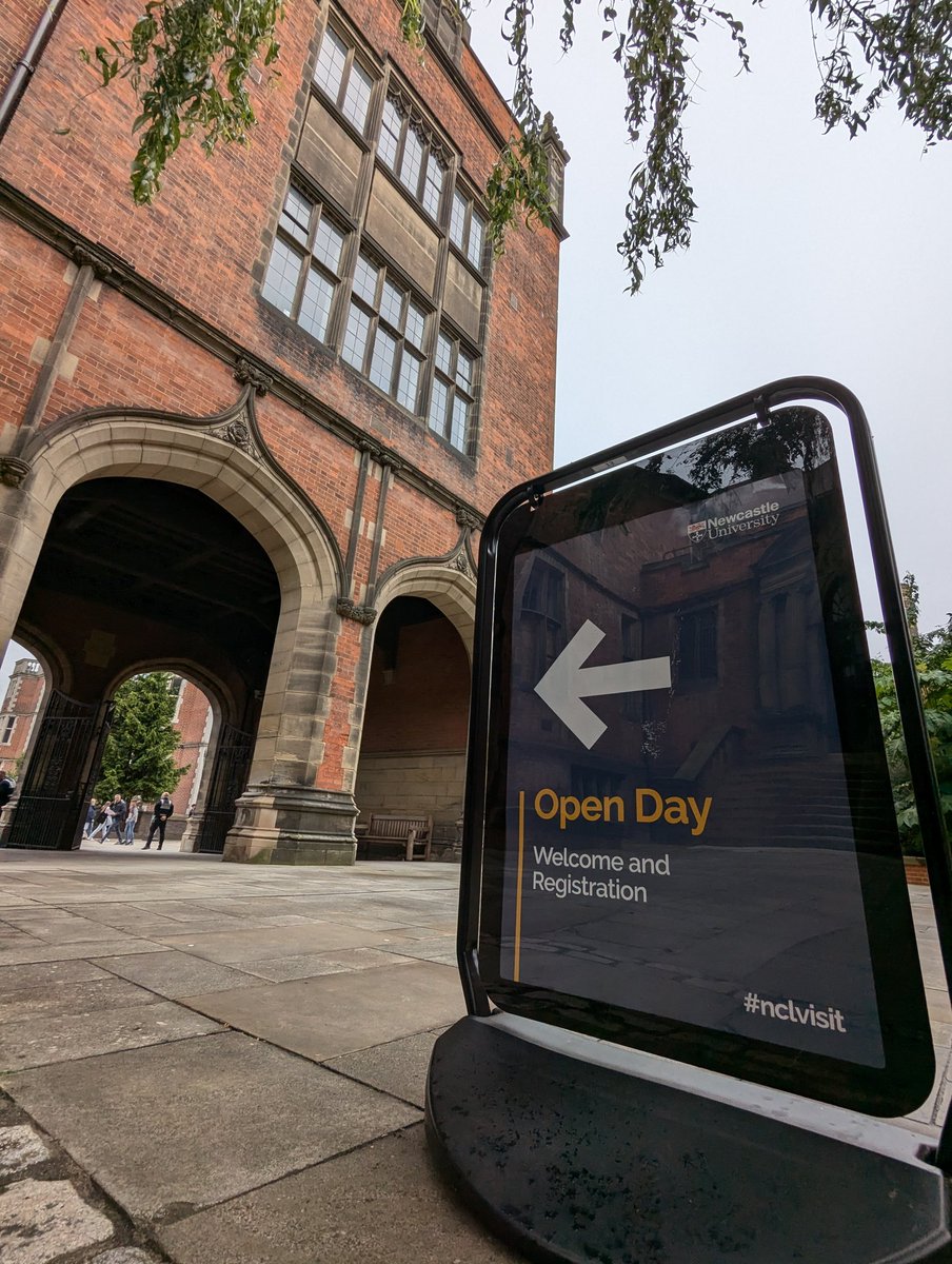 UniofNewcastle's tweet photo. Welcome everyone to day two of our open days. We can't wait to meet more of our future graduates π #nclvisit https://t.co/6sTUF8mv0e