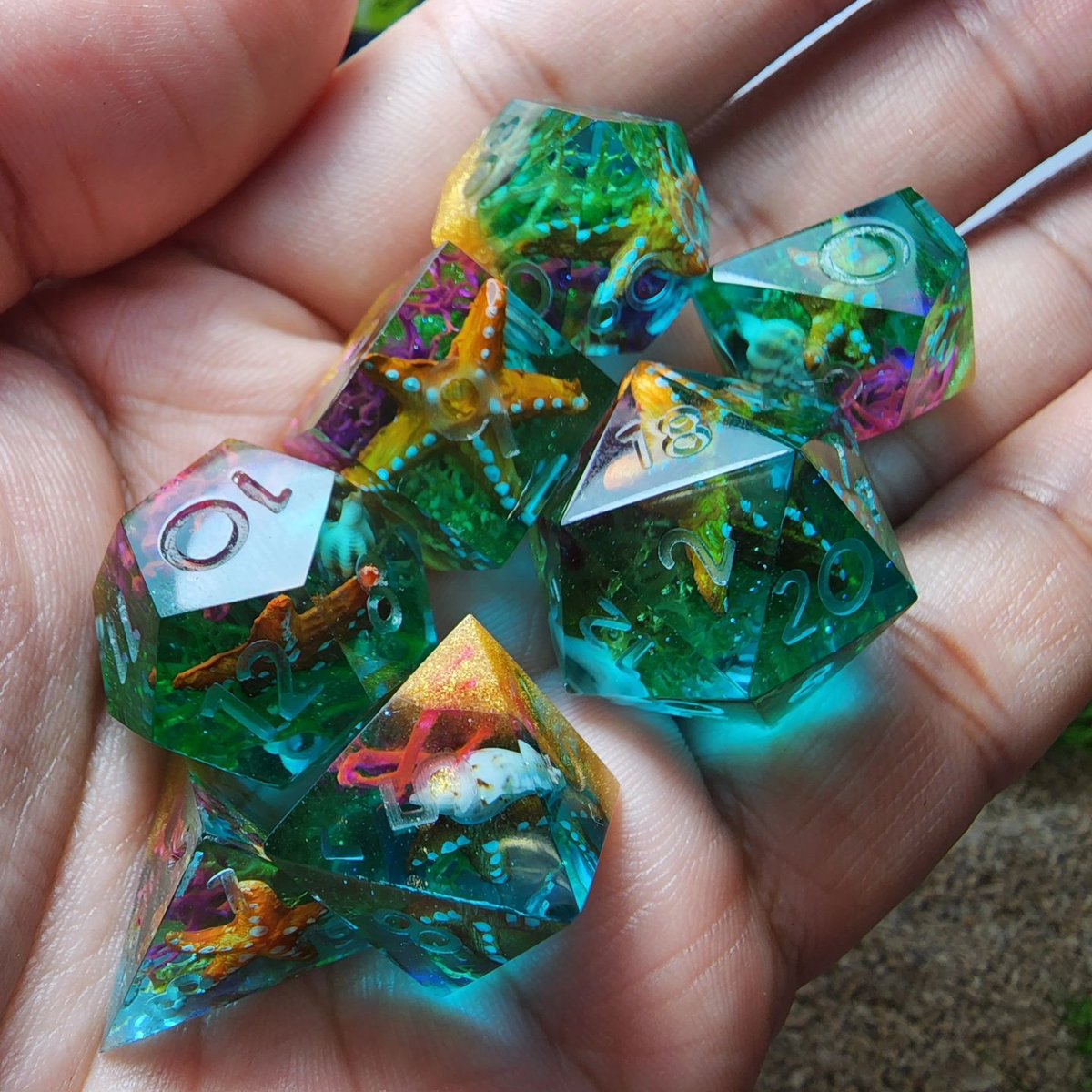 WildMagicPH's tweet image. 🦈🐡🐠🐟🪸
Underwater themed dice, anyone?

#dnd #ttrpg