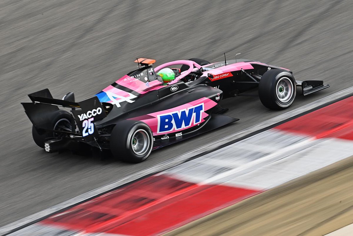 🏆Tsolov le gana la batalla del DRS a Mansell y triunfa en Austria

➡️El búlgaro se lleva la segunda victoria y Stenshorne pesca en la lucha entre ambos para ser segundo

#F3 #AustrianGP