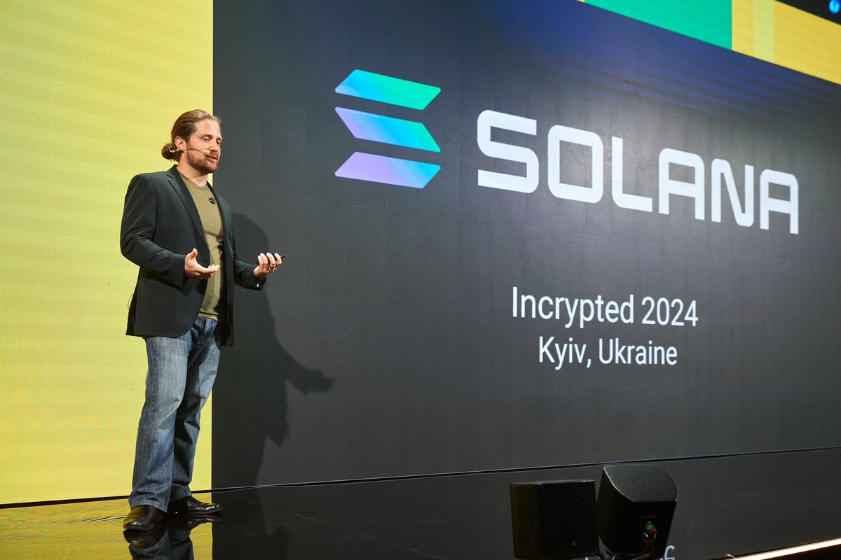 litulupenko's tweet photo. #Web3 should be integral to Ukraine’s digital economy. Thanks to @incrypted for a powerful event, @KumekaTeam for bringing @SolanaFndn, and @EthKyiv_ for the hackathon &amp; fundraising for Ukraine’s military. At the awards, a flag signed by @VitalikButerin was auctioned, raising $8K https://t.co/hVXjQldXxr