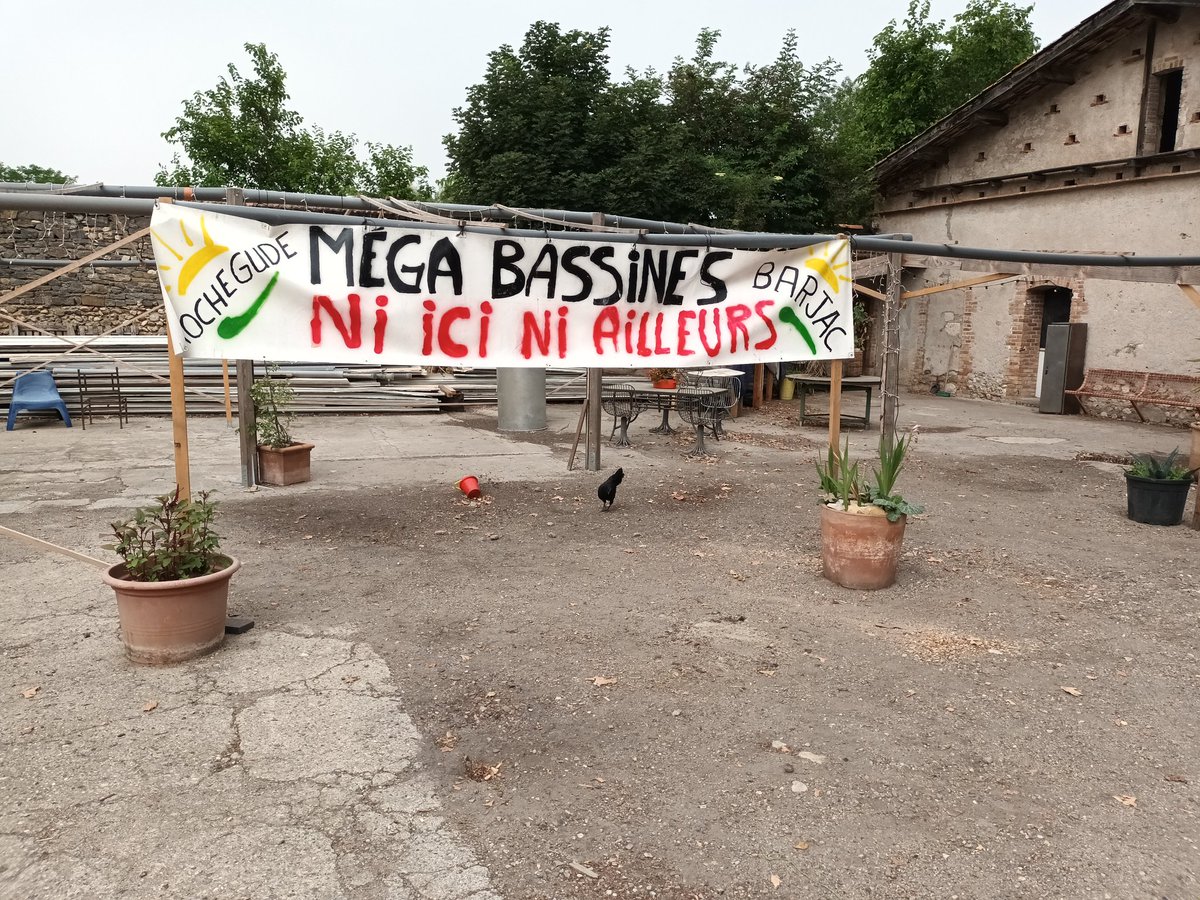 SbastienEspagn1's tweet photo. On vous accueille à la ferme de la Bégude à Saint Victor de Malcap pour cette journée Stop #Mégabassine dans le #Gard.
Tables rondes et conférences organisées par le collectif Eaux-à-gué
#Bassine #Barjac #Rochegude https://t.co/hhke76FUB9
