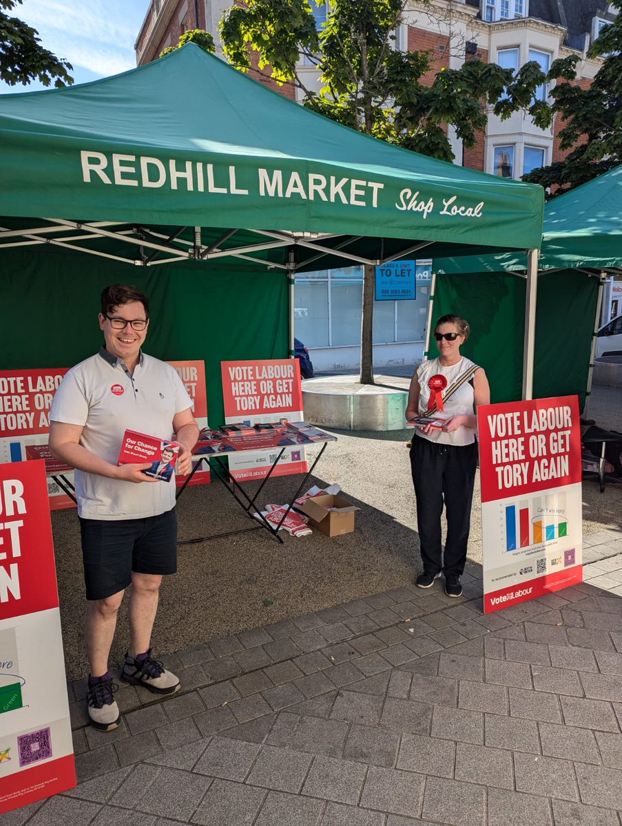 StuartBradyLab's tweet image. Morning! Labour is the only Party to have had a stall on Redhill Market every Saturday of this campaign (Greens were here a few weeks ago, Tories never and Lib Dems have been absent too).

Labour can win here. It's close, but we need your vote otherwise you'll get a Tory MP