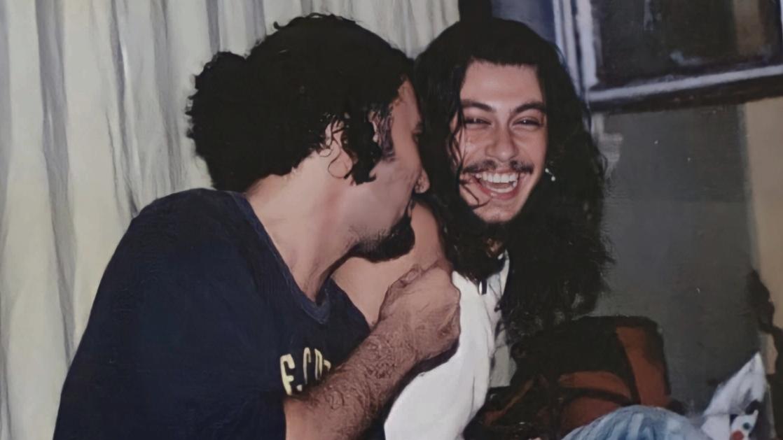 29.06.1979 ✨️
Barış aramızda olsaydı, bugün 45 yaşına girecekti. İyi ki doğdun Barış, iyi ki geçtin bu dünyadan. 🤎