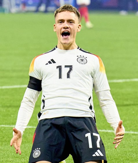 𝗚𝗜𝗩𝗘𝗔𝗪𝗔𝗬: If Jamal Musiala or Florian Wirtz score ANYTIME during Germany vs Denmark, we will giveaway any football shirt of your choice. 🔥🔥🔥

To have a chance to win do the following:

1⃣ Retweet this tweet.
2⃣ Follow this account.